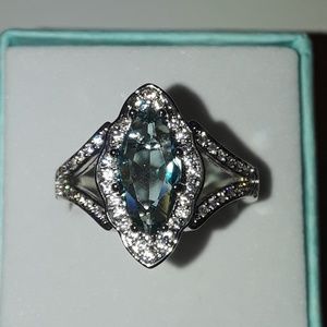 Aquamarine gemstone ring size 7 brand new